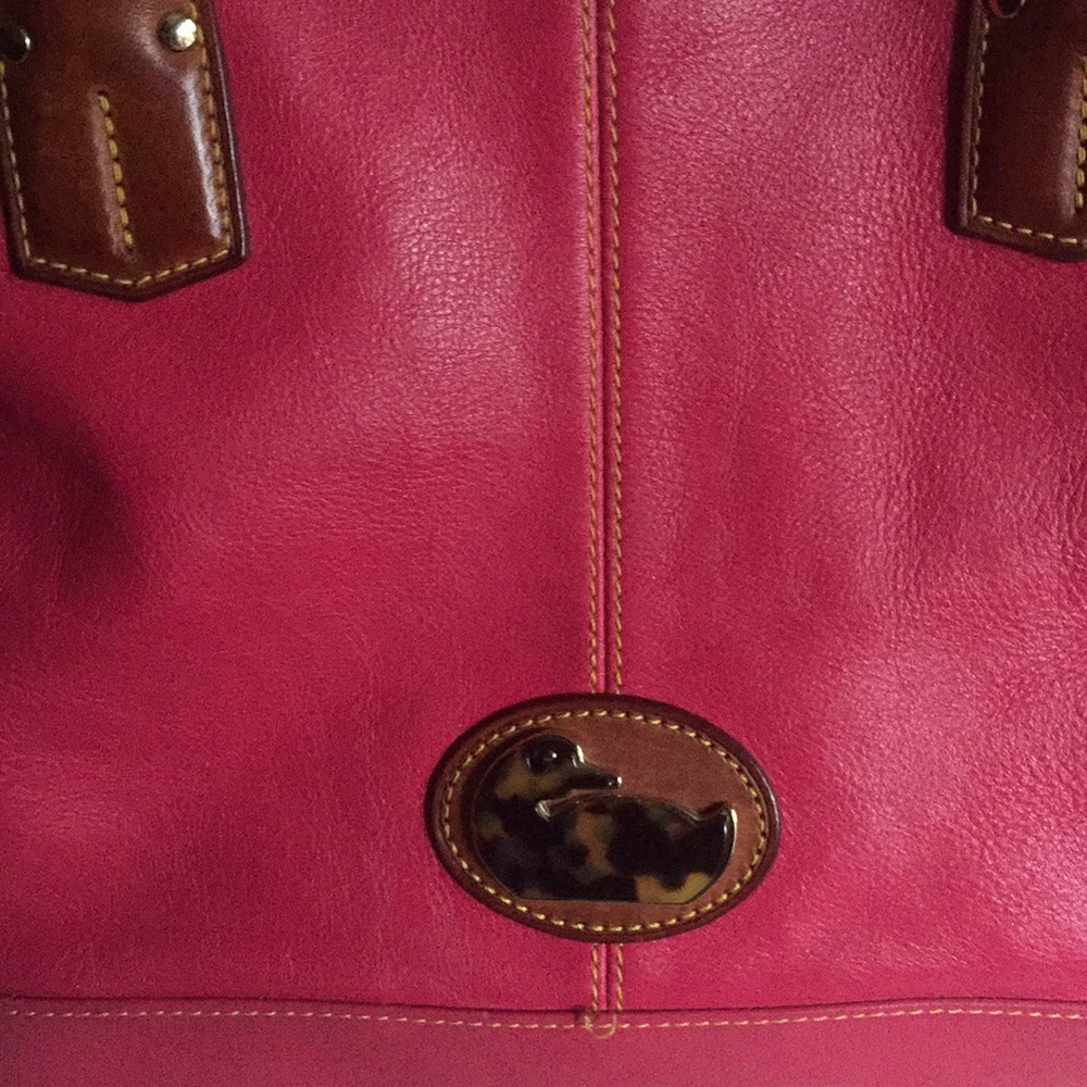 Dooney & Bourke pink shoulder bag